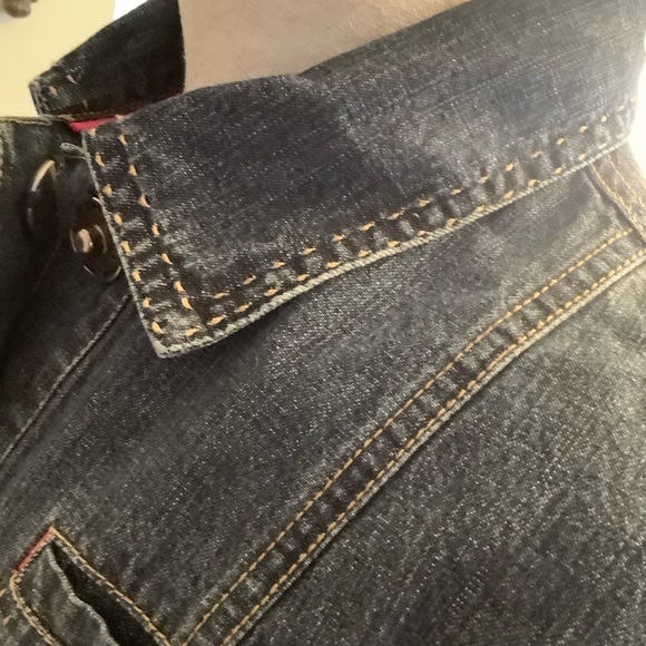 Chico's Lightweight Pre-washed Denim
Pink Rhinestone Button Snap Jacket Chico 0 - Picture 8 of 14